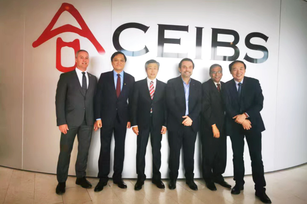 MG不朽情缘捐资中欧国际工商学院瑞士分校区助力全球经济智库人才作育